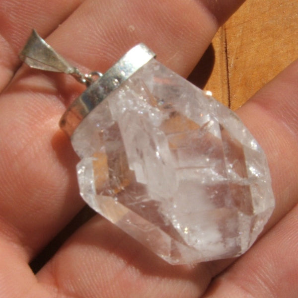 Faden on sale quartz pendant